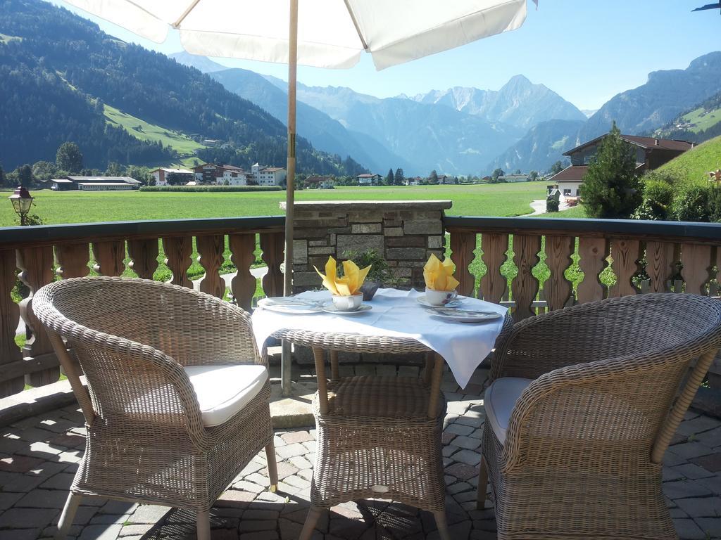 Tirol Appartement Haus Zillertal Цель-ам-Циллер Экстерьер фото