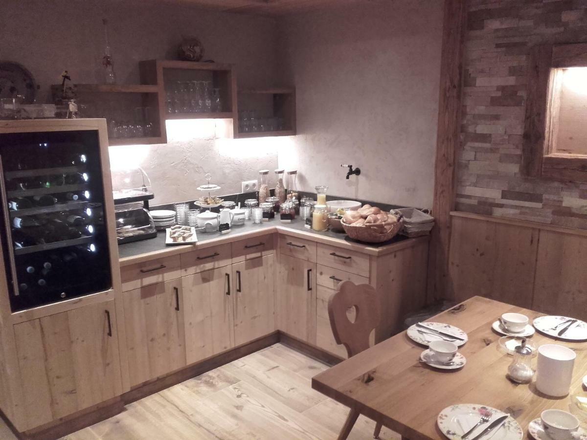 Tirol Appartement Haus Zillertal Цель-ам-Циллер Экстерьер фото